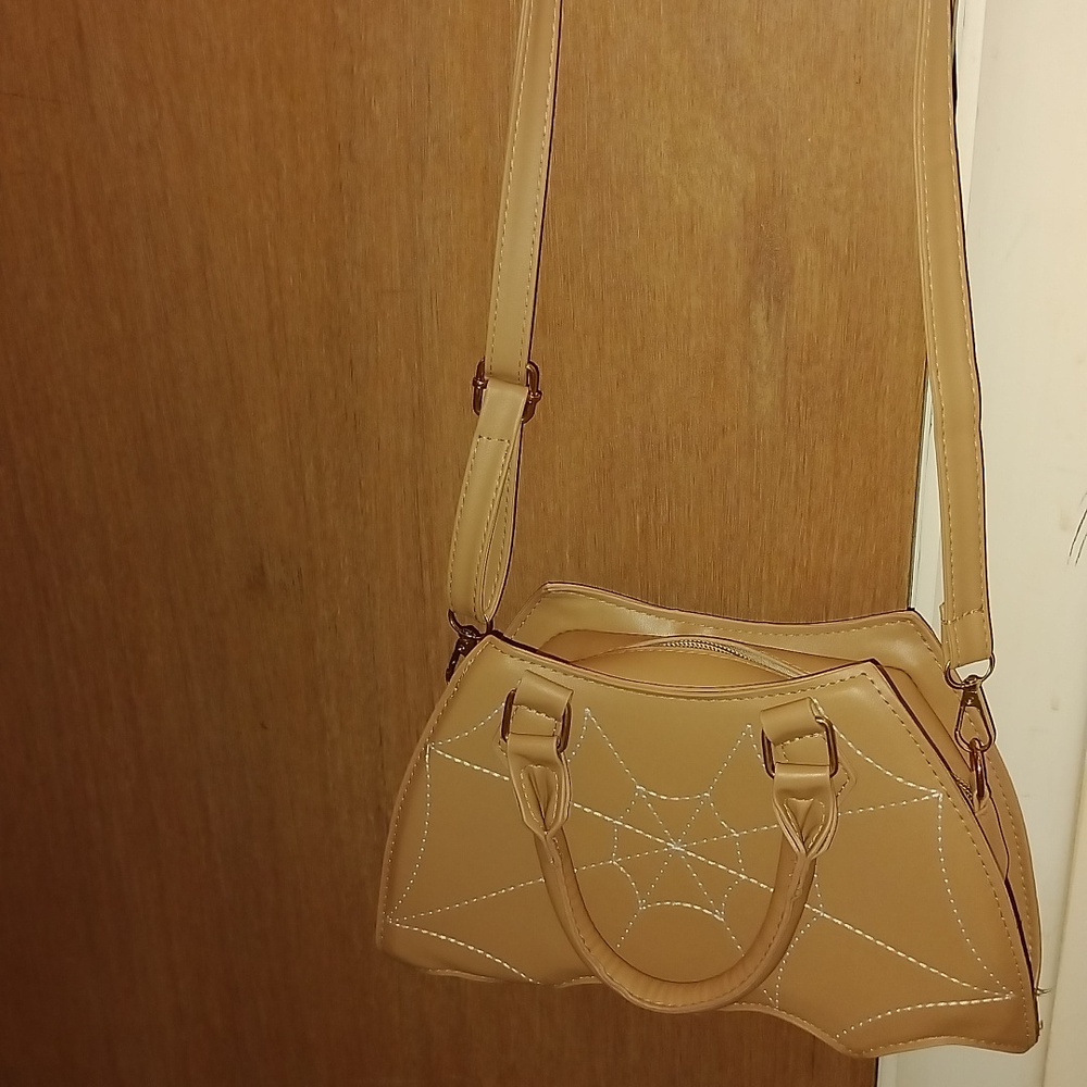 Tan Spider Web Purse - Picture 6 of 6